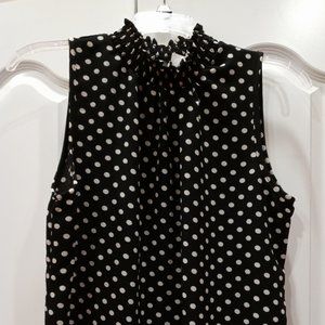 NY Invasion NWOT Plus Crape Polkadot Top
